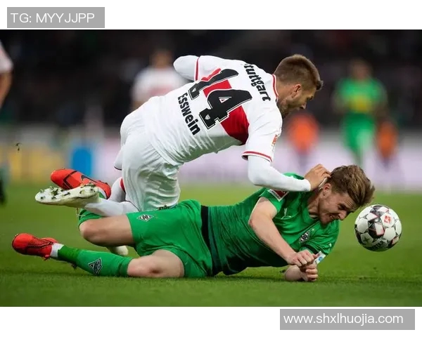 汉堡队与门兴平分秋色,闪耀德甲赛场碰撞出火花 汉堡队与门兴平分秋色,闪耀德甲赛场碰撞出火花